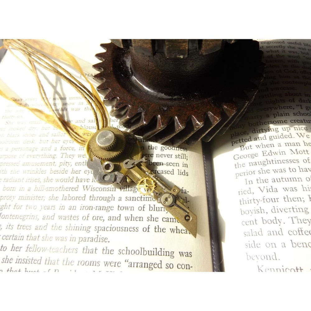 Steampunk vintage key necklace gift 46 halloween